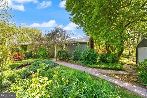 1608 Chain Bridge Rd, Mclean, VA 22101 photo 8