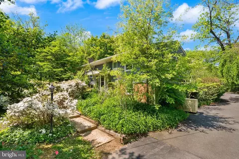 1608 Chain Bridge Rd, Mclean, VA 22101 photo 6