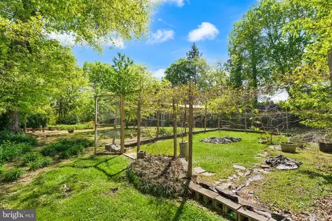 1616 Chain Bridge Rd, Mclean, VA 22101 photo 10