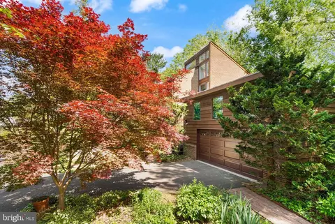1528 Pathfinder Ln, Mclean, VA 22101 photo 6