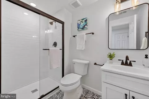 Bath - 2339 Colts Brook Dr, Reston, VA 20191 photo 5 of 5