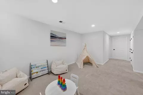 Entry Way - 2339 Colts Brook Dr, Reston, VA 20191 photo 5 of 6
