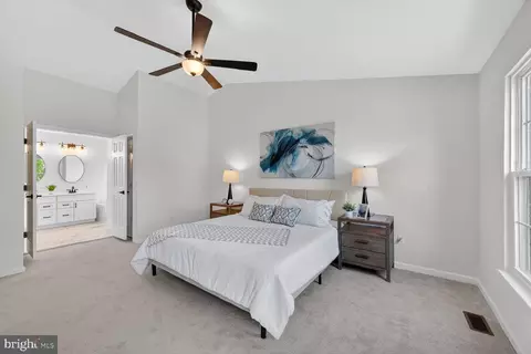 Bedroom - 2339 Colts Brook Dr, Reston, VA 20191 photo 2 of 7