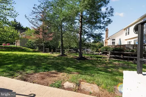 Exterior - 2339 Colts Brook Dr, Reston, VA 20191 photo 3 of 3