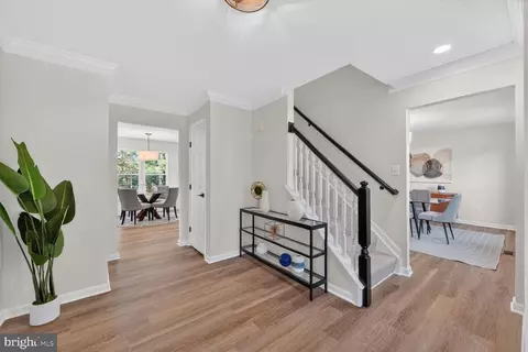 Entry Way - 2339 Colts Brook Dr, Reston, VA 20191 photo 2 of 6