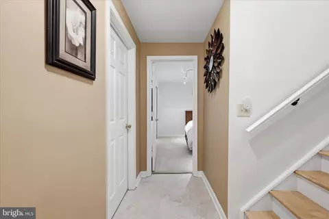 Entry Way - 3824 Beech Down Dr, Chantilly, VA 20151 photo 3 of 3