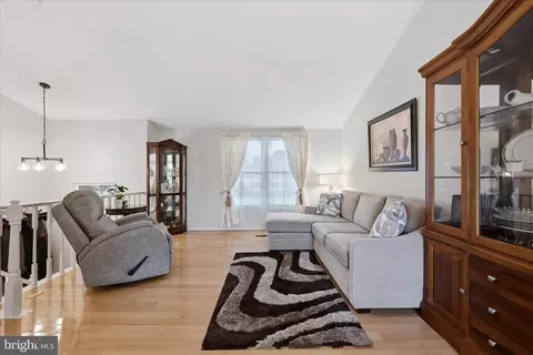 Other - 3824 Beech Down Dr, Chantilly, VA 20151 photo 3 of 14
