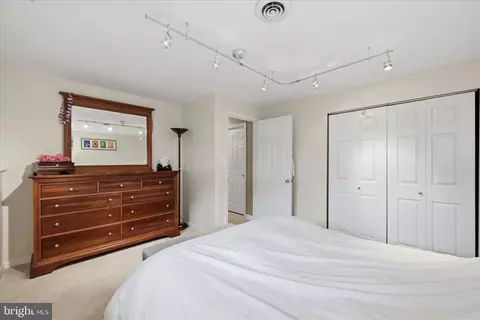 Bedroom - 3824 Beech Down Dr, Chantilly, VA 20151 photo 5 of 5