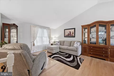 Other - 3824 Beech Down Dr, Chantilly, VA 20151 photo 2 of 14