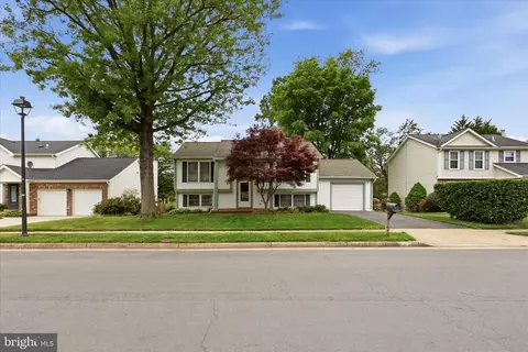 Exterior - 3824 Beech Down Dr, Chantilly, VA 20151 photo 13 of 13