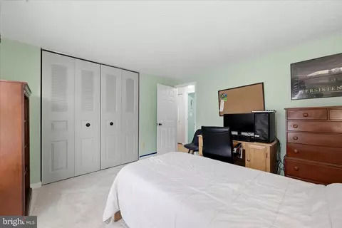 Bedroom - 3824 Beech Down Dr, Chantilly, VA 20151 photo 3 of 5