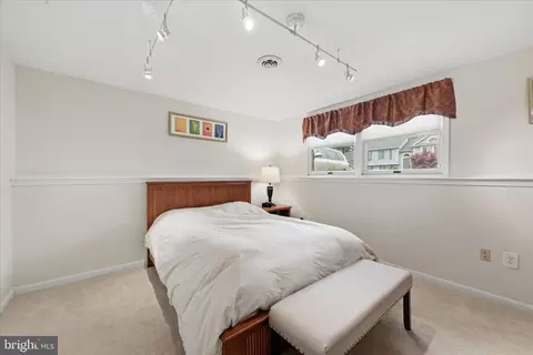 Bedroom - 3824 Beech Down Dr, Chantilly, VA 20151 photo 4 of 5
