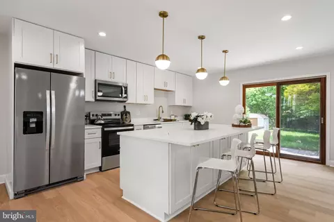 Kitchen - 4505 Briarton Dr, Chantilly, VA 20151 photo 1 of 5