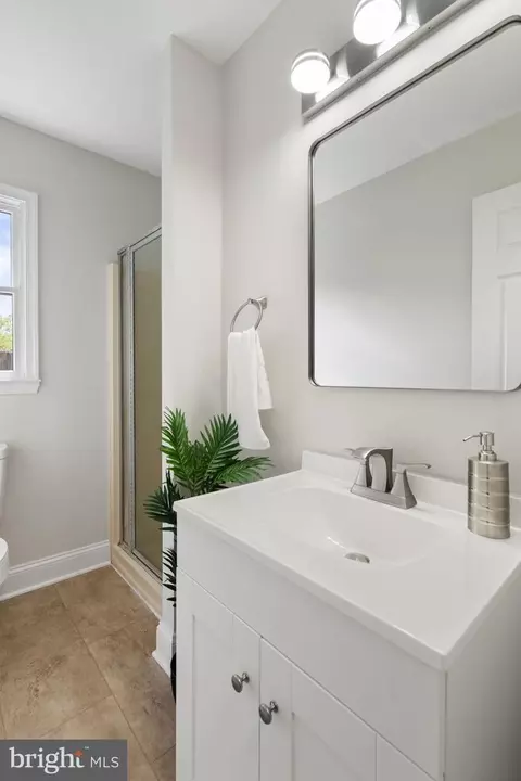 Bath - 4505 Briarton Dr, Chantilly, VA 20151 photo 6 of 6