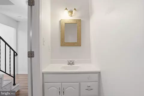 Entry Way - 6851 Brian Michael Ct, Springfield, VA 22153 photo 2 of 2