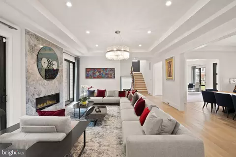 Living - 1054 Kinglet Ct, Mclean, VA 22101 photo 1 of 1
