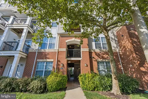 11373 Aristotle Dr #9-109, Fairfax, VA 22030