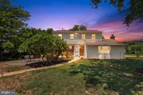 3600 Oakwood Ln, Alexandria, VA 22310