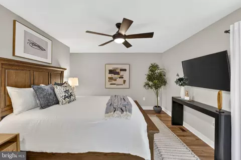 Bedroom - 1978 Winterport Cluster Cluster, Reston, VA 20191 photo 15 of 20