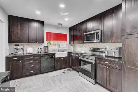 Kitchen - 7415 Hastings St, Springfield, VA 22150 photo 1 of 2