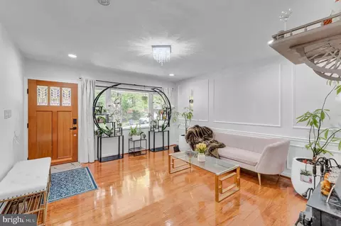 Entry Way - 7415 Hastings St, Springfield, VA 22150 photo 1 of 4