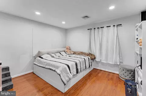 Bedroom - 7415 Hastings St, Springfield, VA 22150 photo 2 of 2