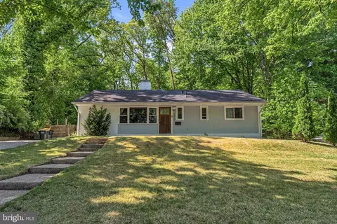 7415 Hastings St, Springfield, VA 22150
