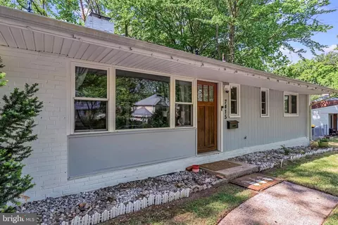 Exterior - 7415 Hastings St, Springfield, VA 22150 photo 3 of 5