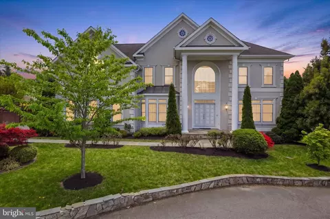 4022 Annandale Rd, Annandale, VA 22003