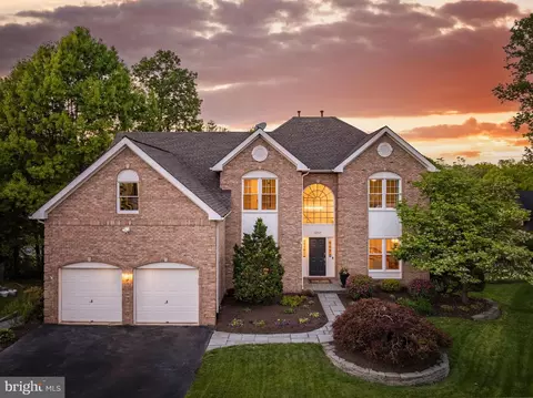 12537 Ridgegate Dr, Herndon, VA 20170