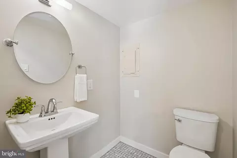 Bath - 1309 Northgate Sq, Reston, VA 20190 photo 1 of 4