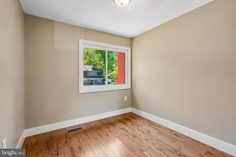 Bedroom - 1309 Northgate Sq, Reston, VA 20190 photo 3 of 3