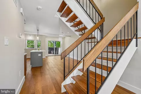 Entry Way - 1309 Northgate Sq, Reston, VA 20190 photo 3 of 4
