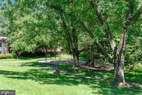 Exterior - 1309 Northgate Sq, Reston, VA 20190 photo 1 of 7