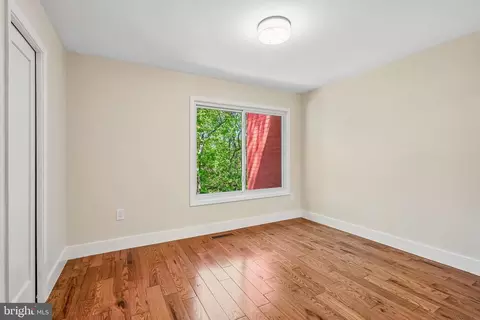Bedroom - 1309 Northgate Sq, Reston, VA 20190 photo 1 of 3