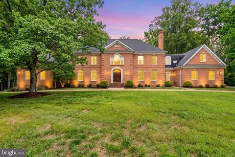 11102 Prince Edward Ct, Oakton, VA 22124