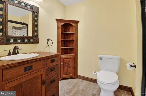 Bath - 8923 Park Forest Dr, Springfield, VA 22152 photo 1 of 4