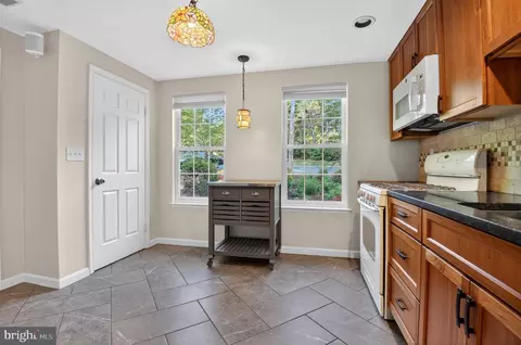 Kitchen - 8923 Park Forest Dr, Springfield, VA 22152 photo 2 of 3