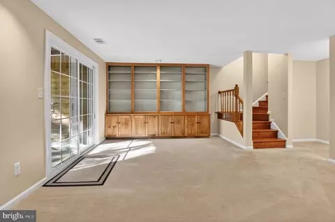 Living - 8923 Park Forest Dr, Springfield, VA 22152 photo 4 of 7