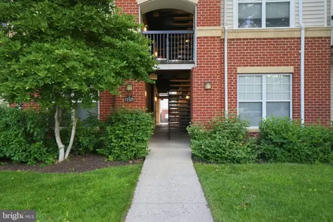 11325 Aristotle Dr #5-304, Fairfax, VA 22030