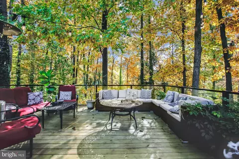 4207 Adrienne Dr, Alexandria, VA 22309