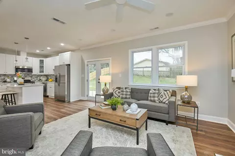 6323 Everglades Dr, Alexandria, VA 22312