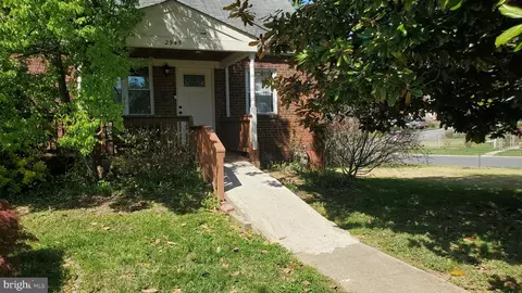 2945 Irvington Rd, Falls Church, VA 22042
