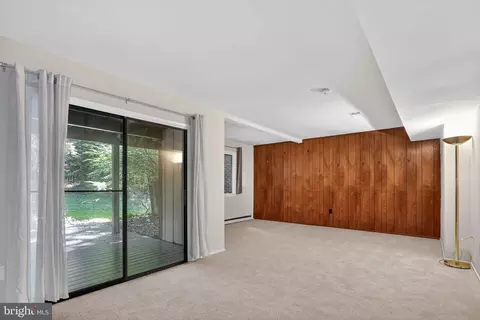 Living - 2173 Glencourse Ln, Reston, VA 20191 photo 4 of 4