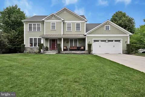 Exterior - 6200 Hanover Ave, Springfield, VA 22150 photo 5 of 8