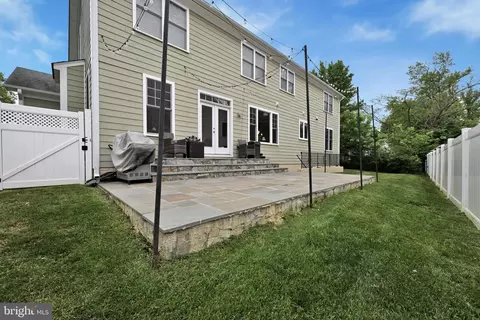 Exterior - 6200 Hanover Ave, Springfield, VA 22150 photo 6 of 8