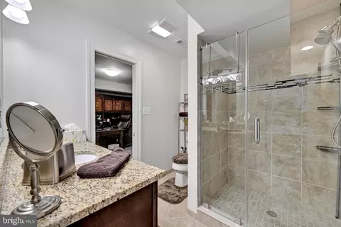 Bath - 6200 Hanover Ave, Springfield, VA 22150 photo 11 of 11