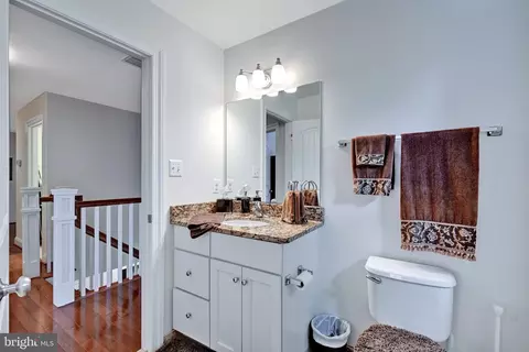 Bath - 6200 Hanover Ave, Springfield, VA 22150 photo 2 of 11
