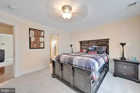 Bedroom - 6200 Hanover Ave, Springfield, VA 22150 photo 2 of 14