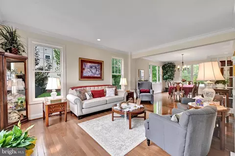 Living - 6200 Hanover Ave, Springfield, VA 22150 photo 1 of 5